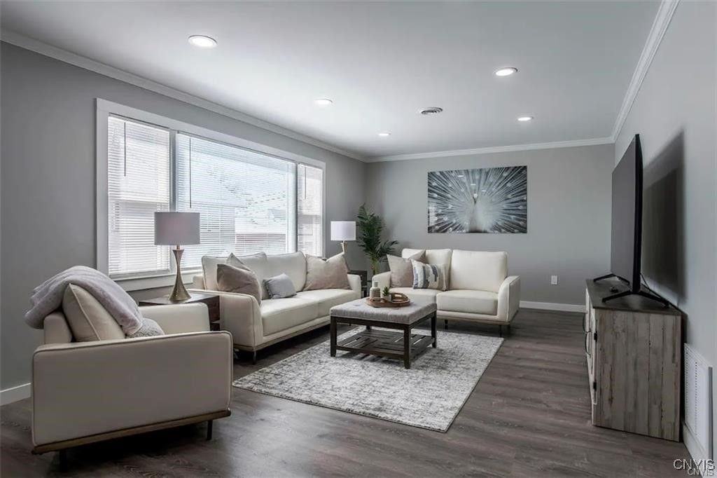 211 10th Ave Street - Photo 7 of 39