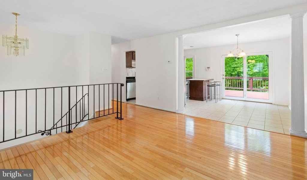 7700 Newington Forest Ave - Photo 2 of 5