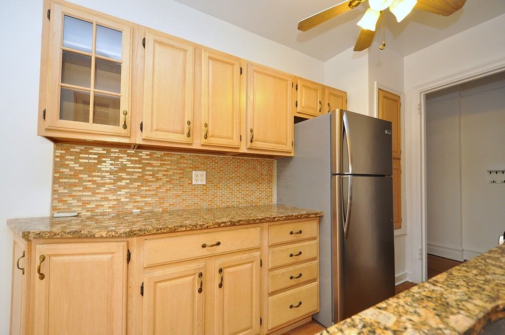 105 Garth Rd - Photo 5 of 30