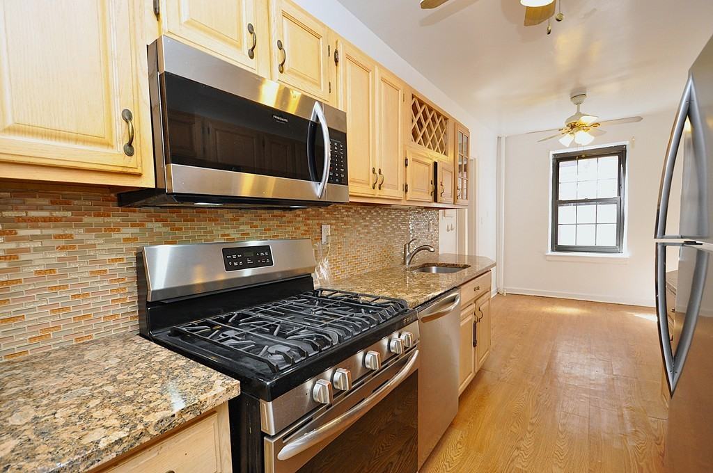 105 Garth Rd - Photo 6 of 30