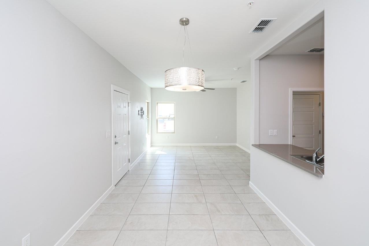 7126 Rosson Lane - Photo 6 of 11