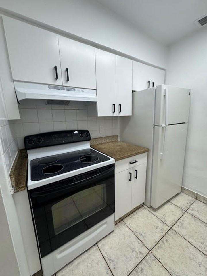 100 SW 9th St Ft. Lauderdale, FL 33315 - Photo 4 of 7