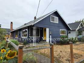 905 Ne 80th Ave - Photo 1 of 1