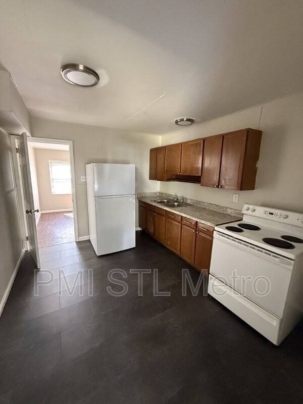 5319 Elsie Ave - Photo 2 of 9