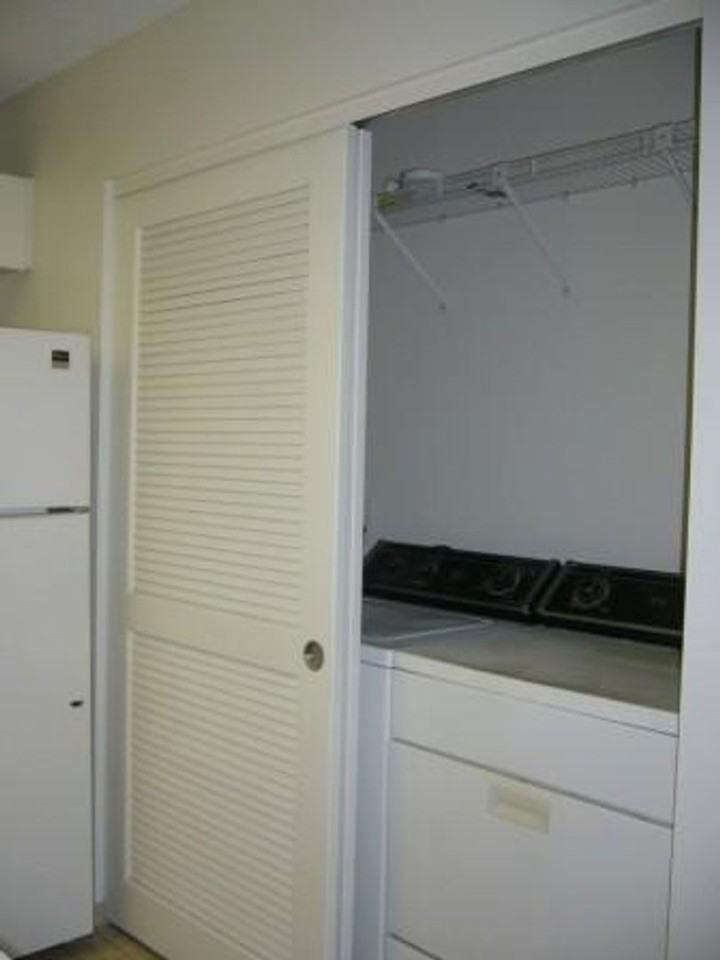 383 Mananai Pl Apt T - Photo 5 of 9