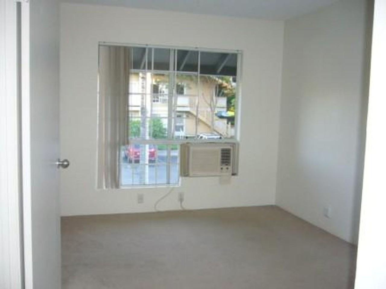 383 Mananai Pl Apt T - Photo 6 of 9