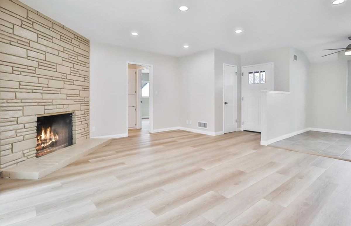 21032 Cantara St - Photo 3 of 28