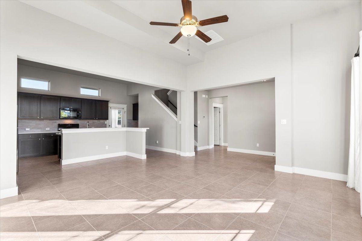 710 Arrow Point Drive - Photo 4 of 15