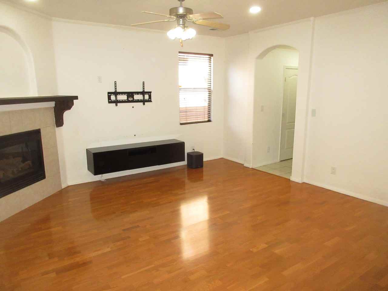 7320 Desert Eagle Rd Ne - Photo 7 of 40