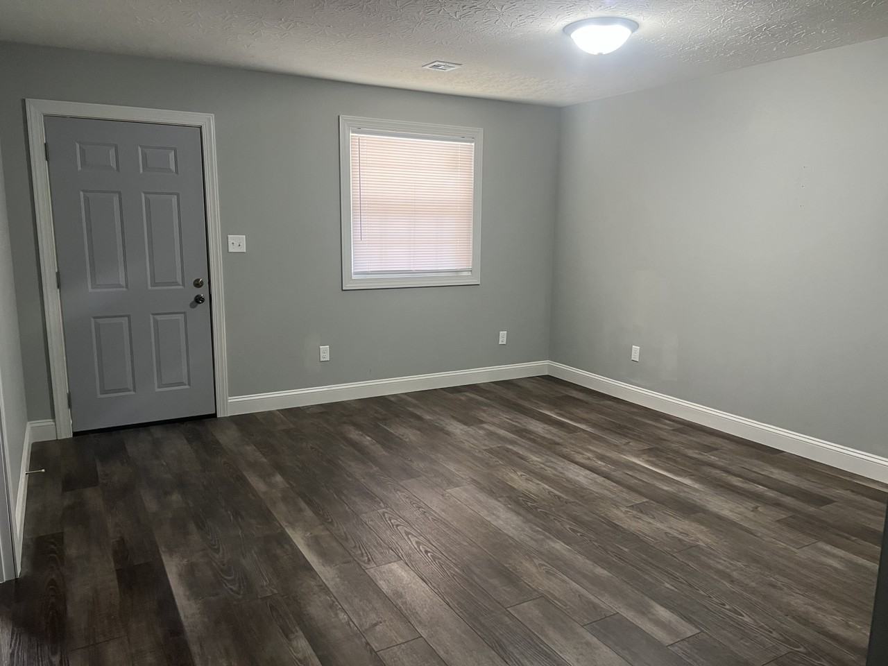 617 E Sycamore St #617 - Photo 3 of 14