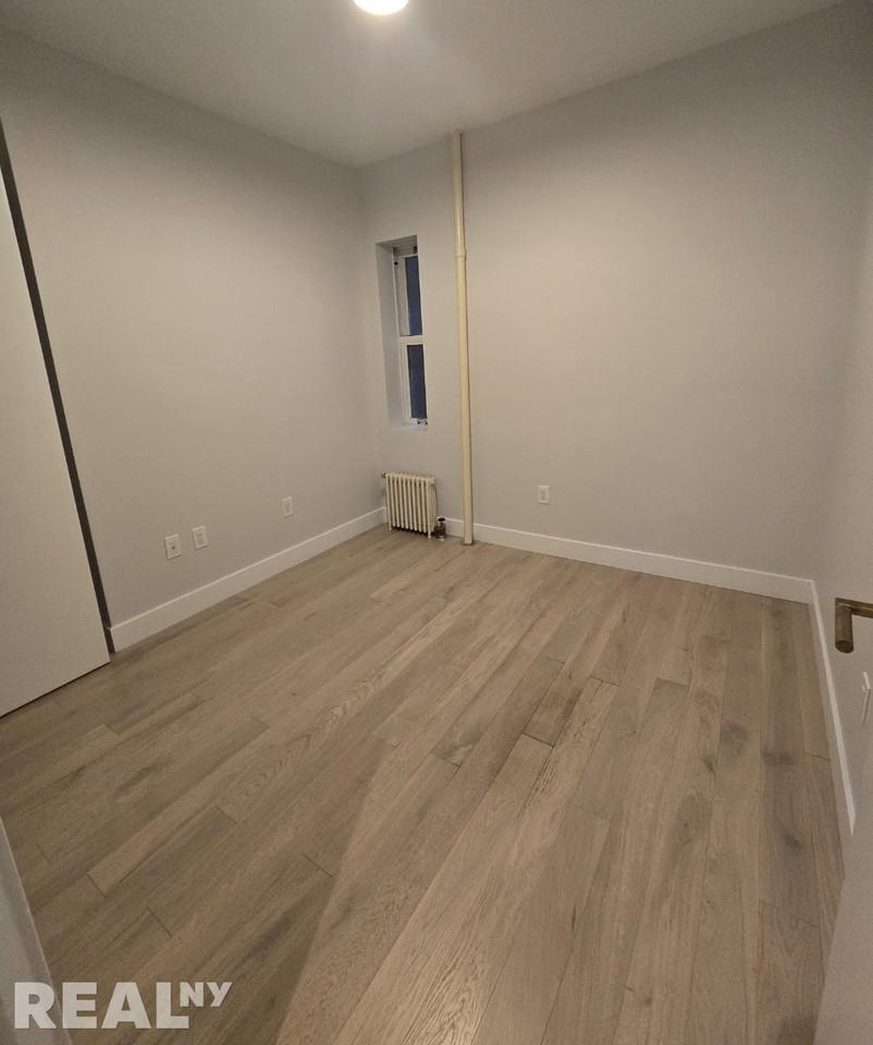 Broome St #4F - Photo 2 of 12