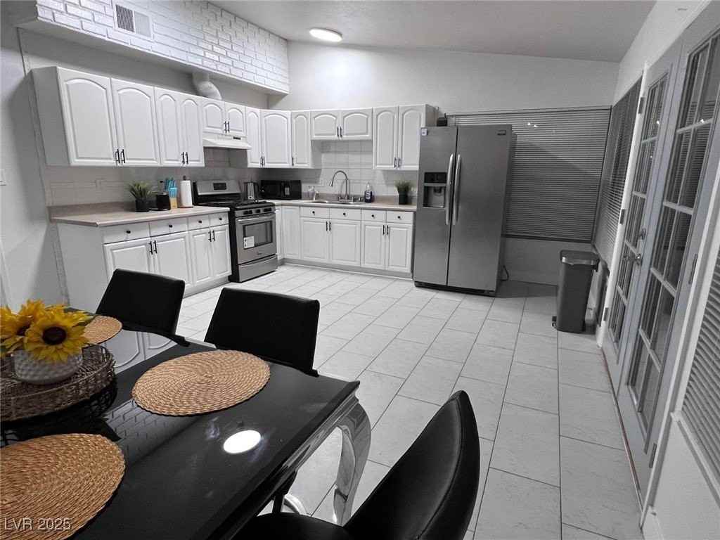 5415 Oxbow St - Photo 6 of 20