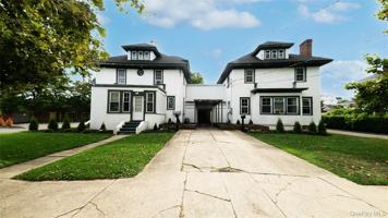 featured image of 20 Bay Shore Ave #1