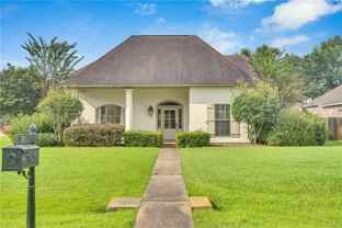 385 Aspen Ln - Photo 1 of 1