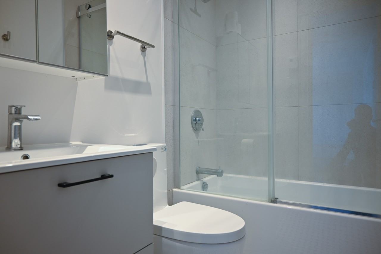 5311 Avenue du Parc #5 - Photo 7 of 12