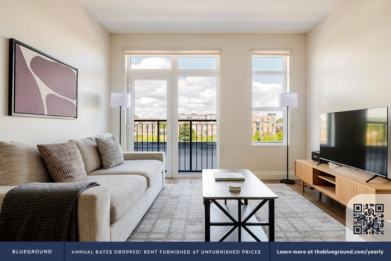 28 Austin Street - Photo 3 of 24