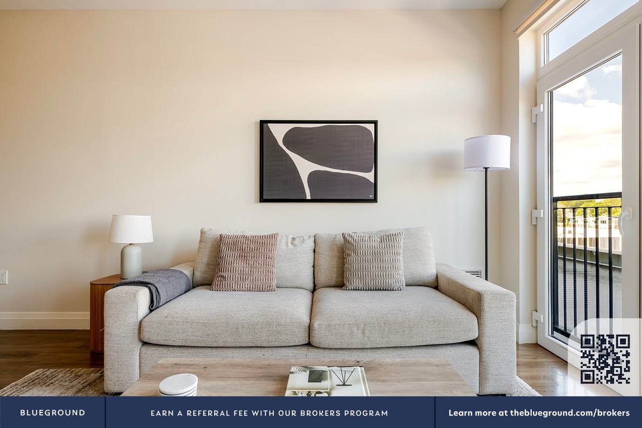 28 Austin Street - Photo 4 of 24