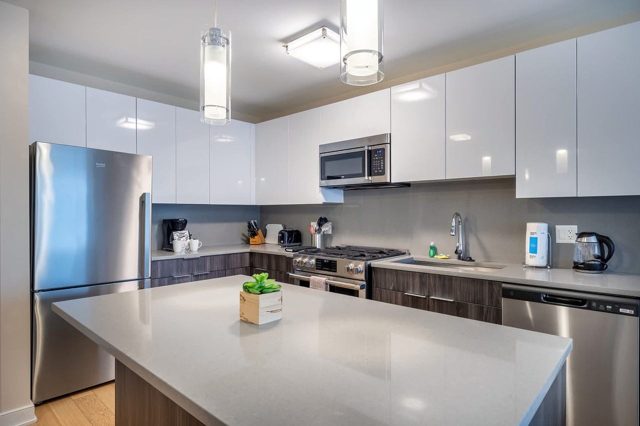 355 Atlantic St #1050444P - Photo 6 of 14