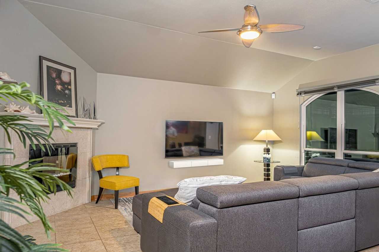 10313 Snapdragon Dr #1295596P - Photo 4 of 50