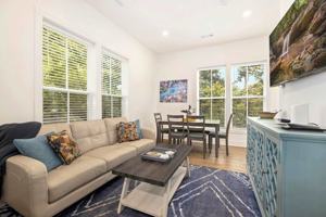 featured image of 376 South Hill Avenue