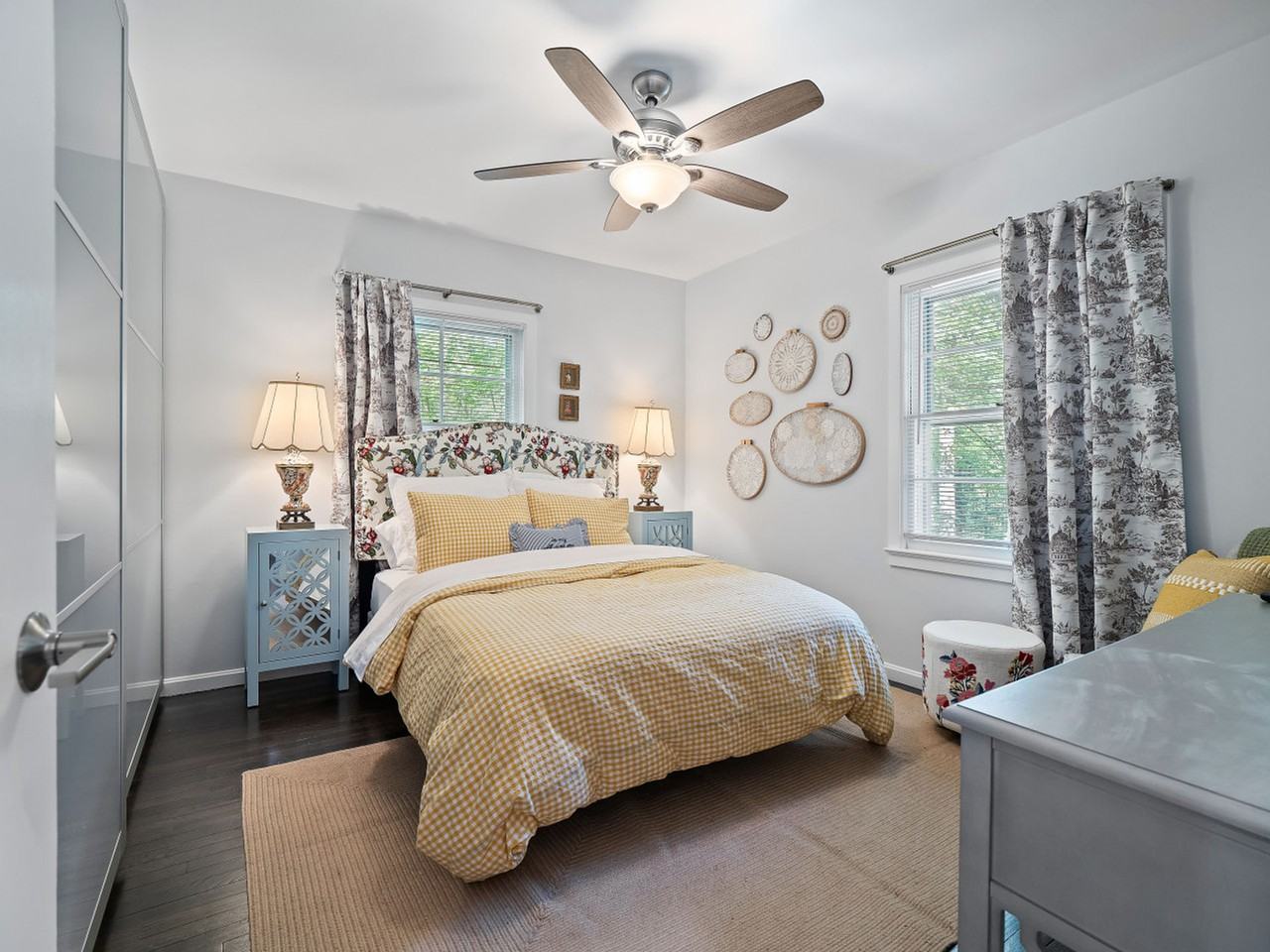 3815 Ellendale Rd #1289575P - Photo 2 of 41