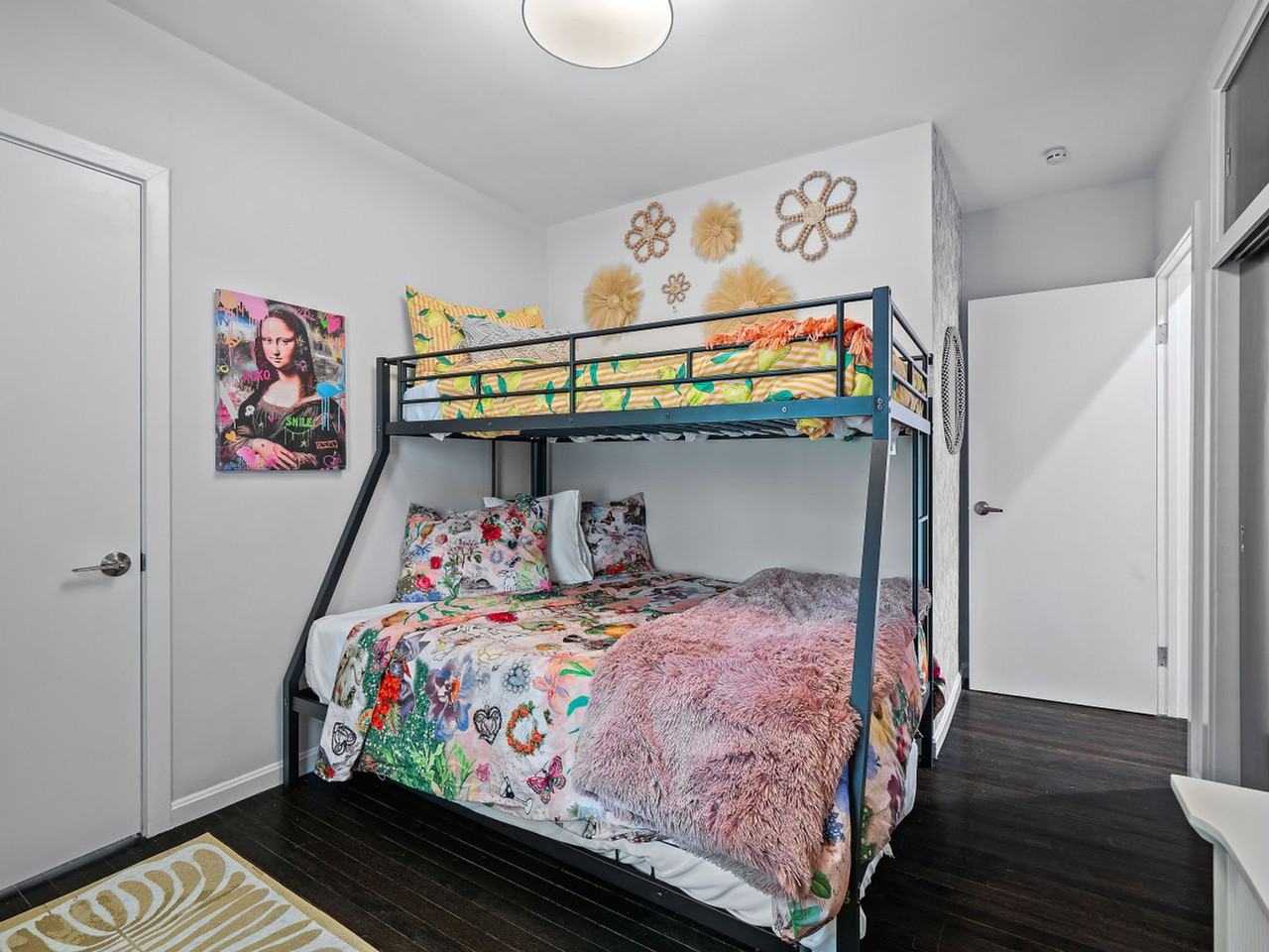 3815 Ellendale Rd #1289575P - Photo 3 of 41