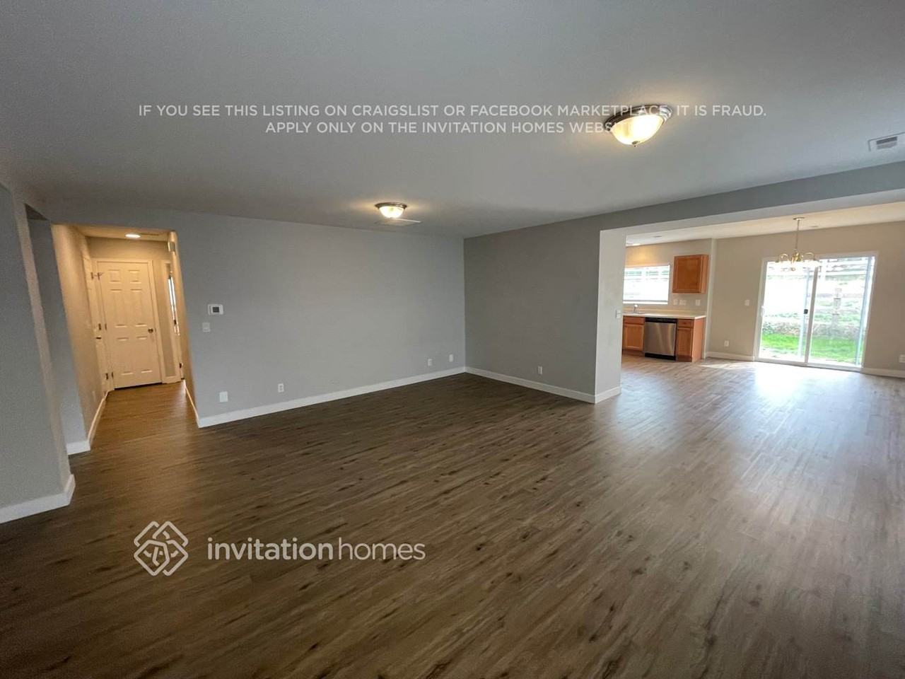 5964 Raleigh Cir - Photo 6 of 17