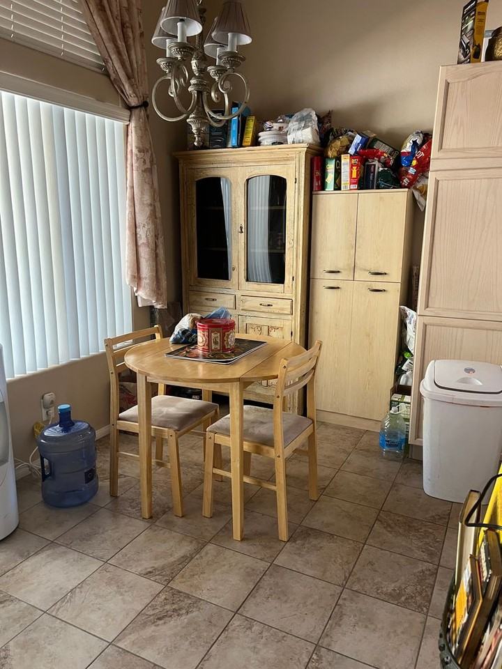 841 Rusty Anchor Way - Photo 6 of 17