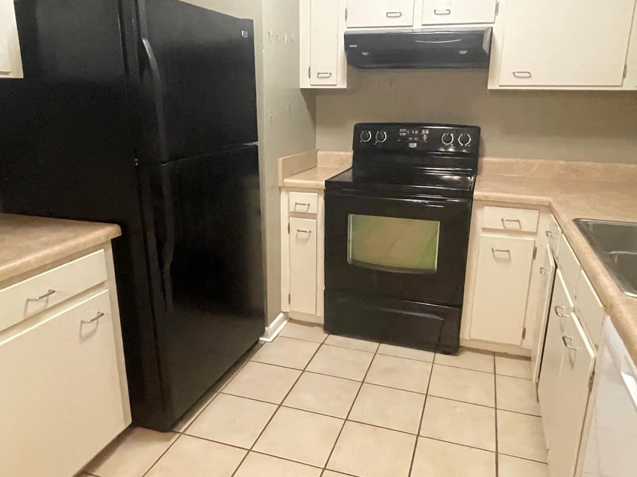 32605 Northwest 8th Avenue - Photo 2 of 11