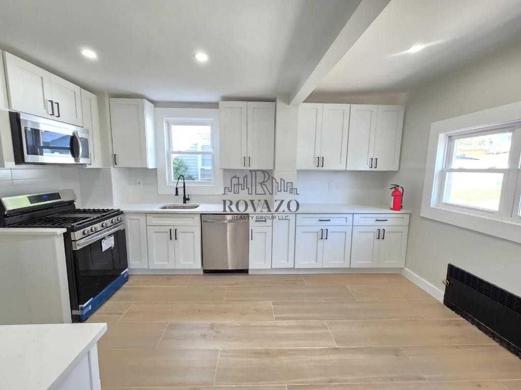 249 Clark Street - Photo 3 of 15