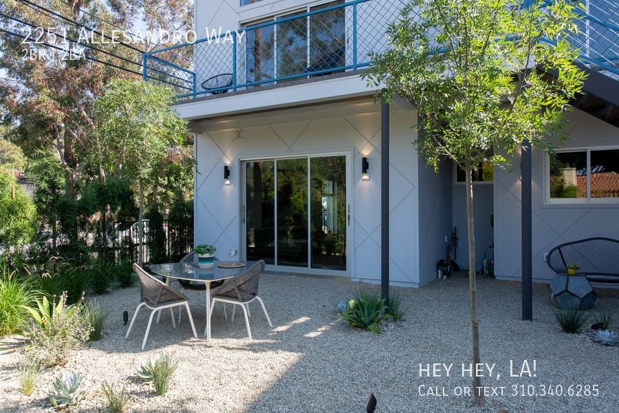 2251 Allesandro Way - Photo 2 of 21