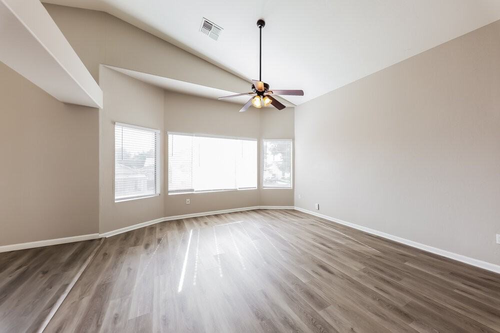 4627 E Stanford Ave - Photo 4 of 17