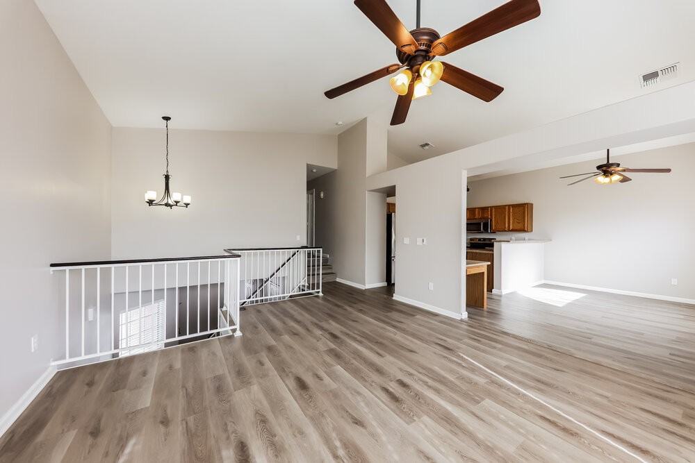 4627 E Stanford Ave - Photo 5 of 17