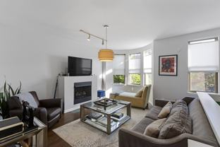720 W Evergreen Ave #1 - Photo 1 of 1