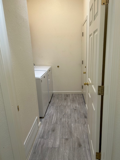 3012 Silver Lake Pl - Photo 2 of 10