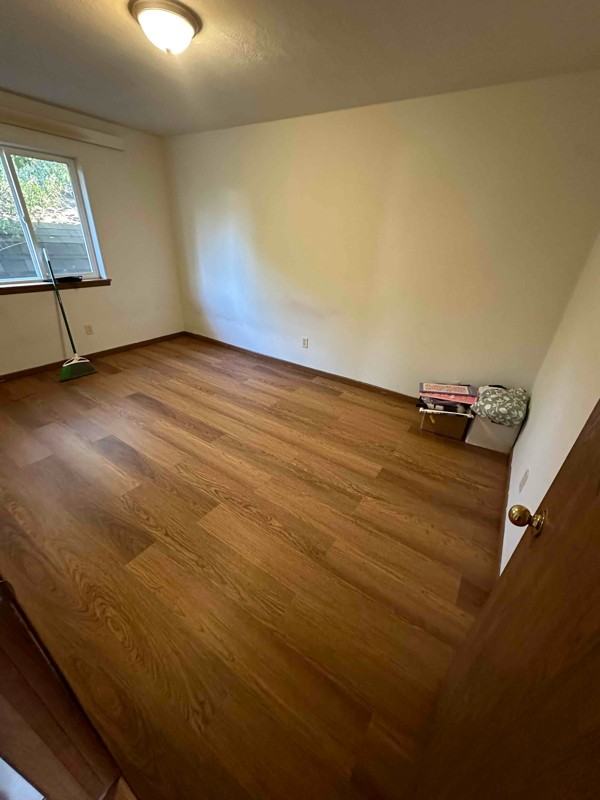 636 Nowlin St - Photo 7 of 8