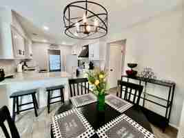 featured image of 550 Westoak