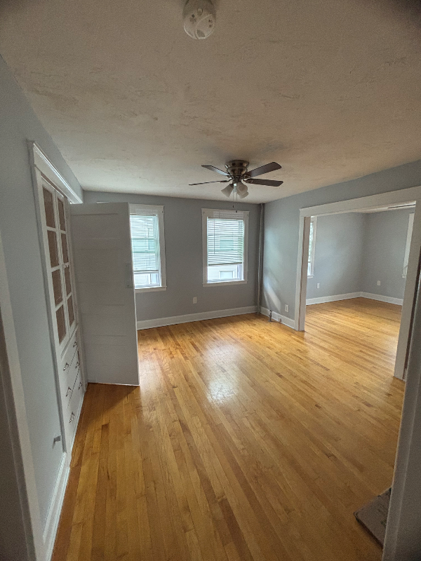 10 Hitchcock Rd - Photo 3 of 11