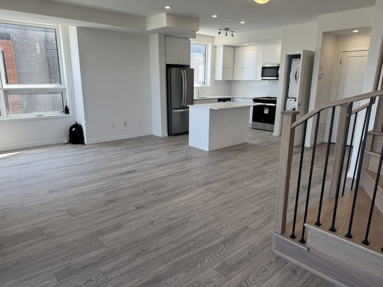 16 Lytham Green Circle #12 - Photo 3 of 11