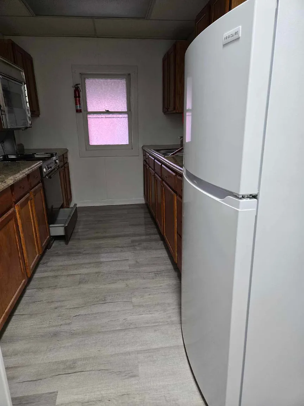 529 N Centre St #REAR - Photo 3 of 6