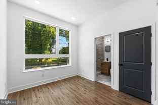 6016 N Warnock St #A40 - Photo 1 of 1