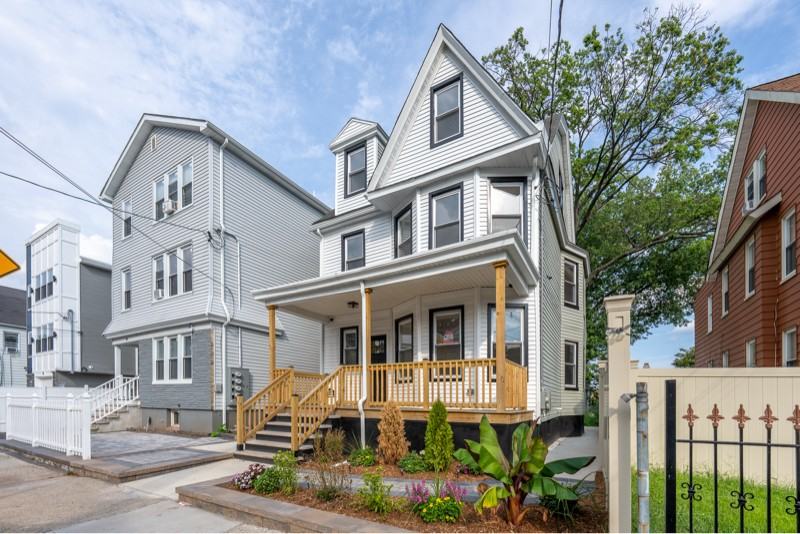 32 Palm Street - Photo 2 of 19