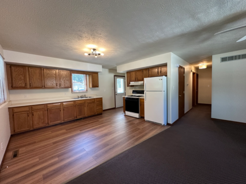 505 S Apple Rd - Photo 2 of 12