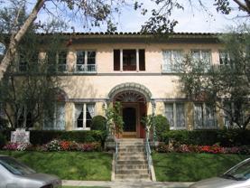 414 N Sycamore Ave - Photo 1 of 1