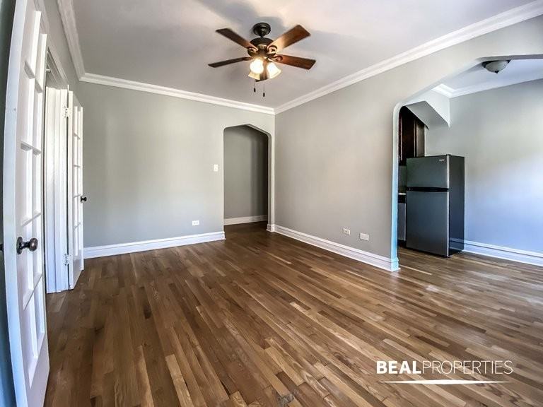 4737 North Hermitage Avenue - Photo 3 of 10