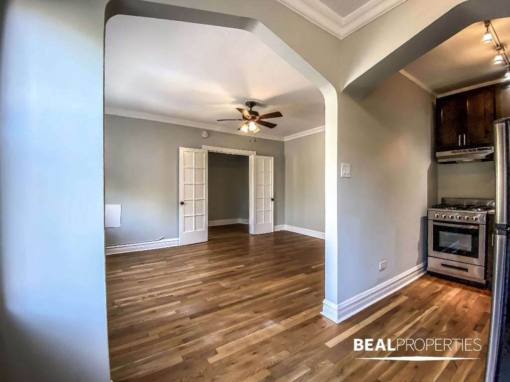 4737 North Hermitage Avenue - Photo 4 of 10