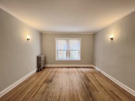 2106 W Ainslie St #S1 - Photo 1 of 1