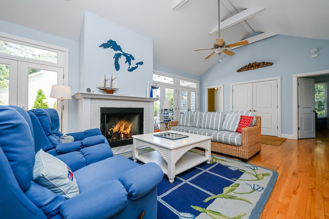 315 Creek Dr #NA - Photo 3 of 17