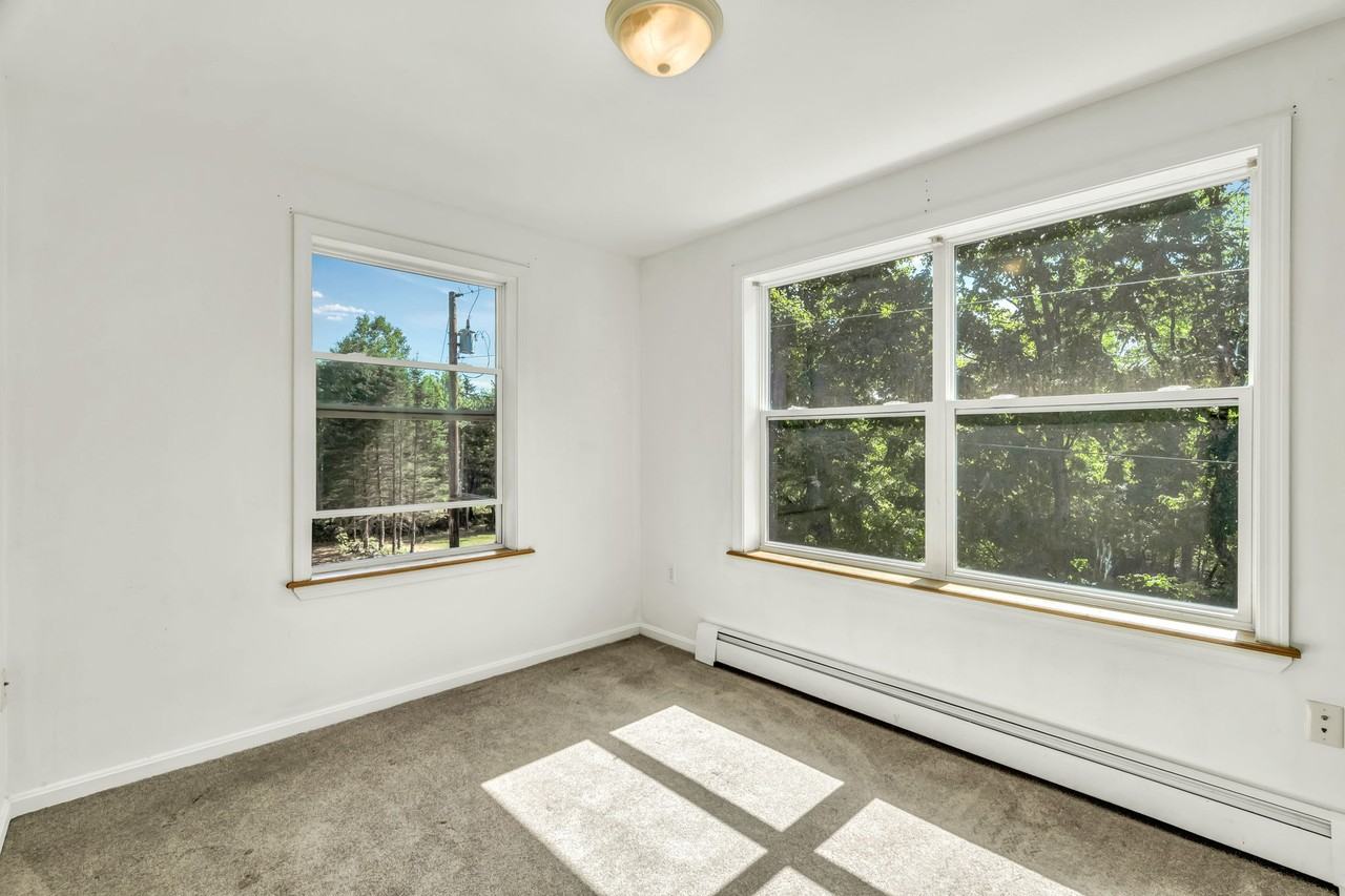 114 Cove Rd #6 - Photo 5 of 12