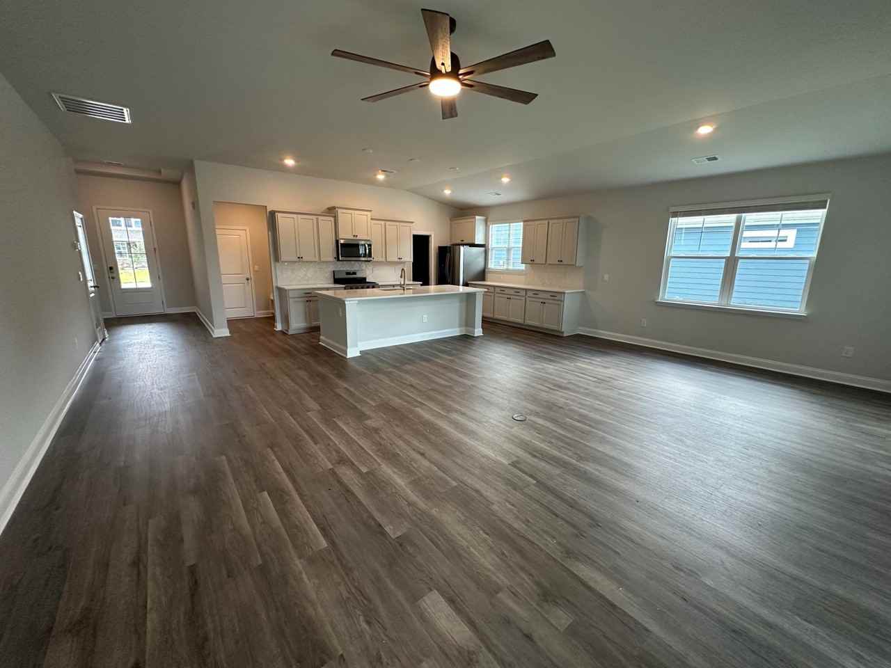 1840 Hardwood Ct #NA - Photo 3 of 16